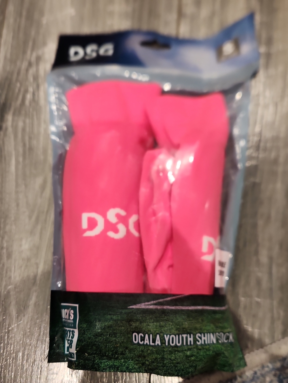 NWT DSG Ocala Youth Shin Socks Girls Sz S 3'6"-3'11" Removeable Shin Guard